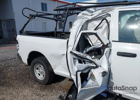 2018 Ram 1500 Tradesman 4X4 6'4 Box z USA, uszkodzony, nr VIN 1C6RR7FG4JS328304